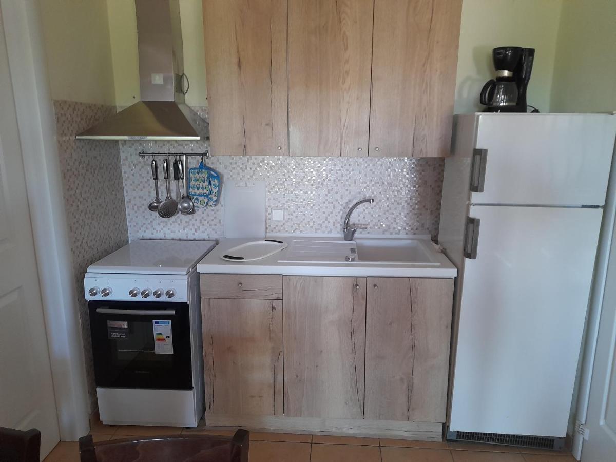 "Klio" Appartment Nikiti  Esterno foto